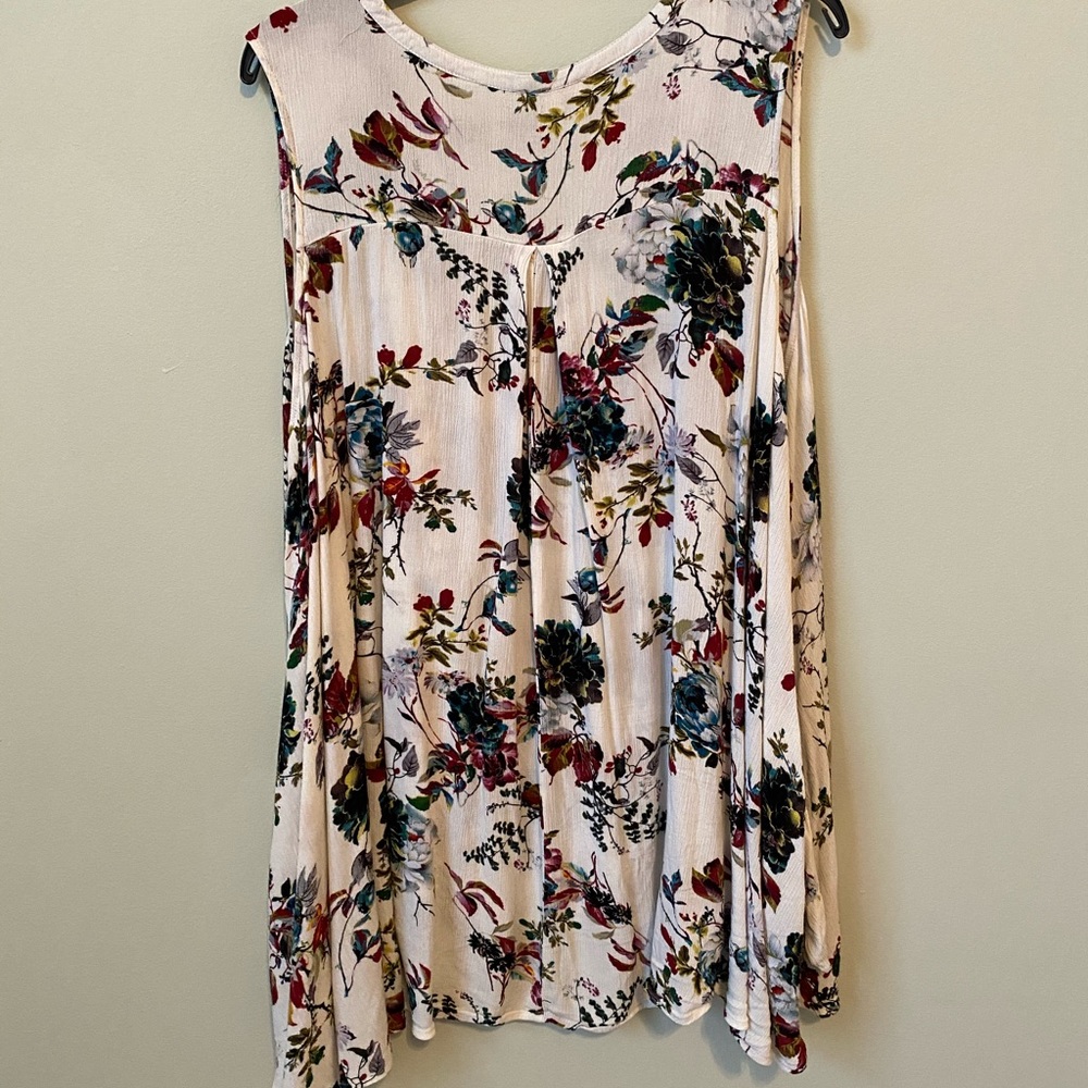 Flows Floral Blouse